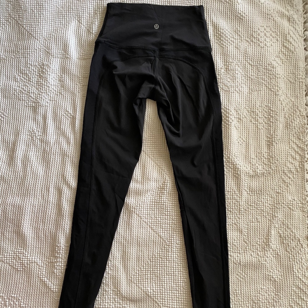 NWOT LULULEMON LEGGINS SIZE 2
